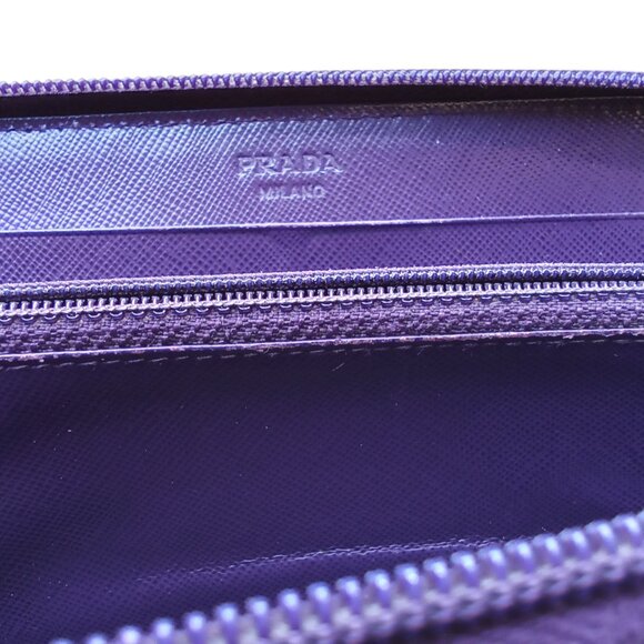 Prada Purple Leather Full Size Zip Wallet with COA - Picture 4 of 10